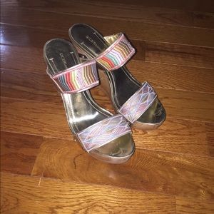 Colorful comfy wedges for summer